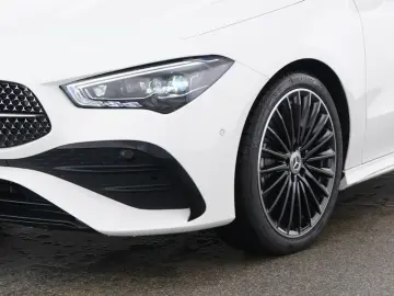 MERCEDES BENZ CLA200 AMG *Pano*Night*MultiBeam*360*LEASING