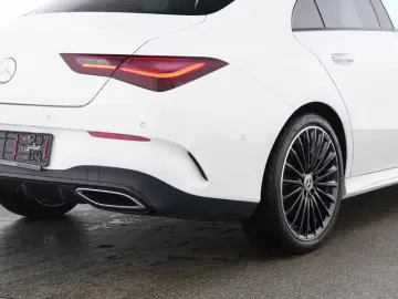 MERCEDES BENZ CLA200 AMG *Pano*Night*MultiBeam*360*LEASING