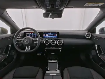 MERCEDES BENZ CLA200 AMG *Pano*Night*MultiBeam*360*LEASING