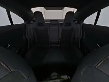 MERCEDES BENZ CLA200 AMG *Pano*Night*MultiBeam*360*LEASING
