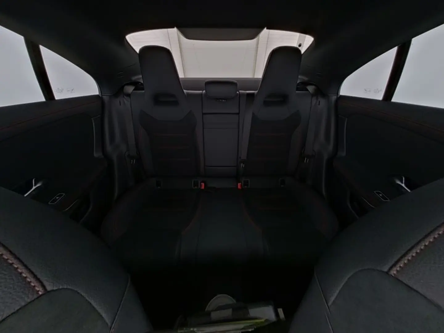MERCEDES BENZ CLA200 AMG *Pano*Night*MultiBeam*360*LEASING
