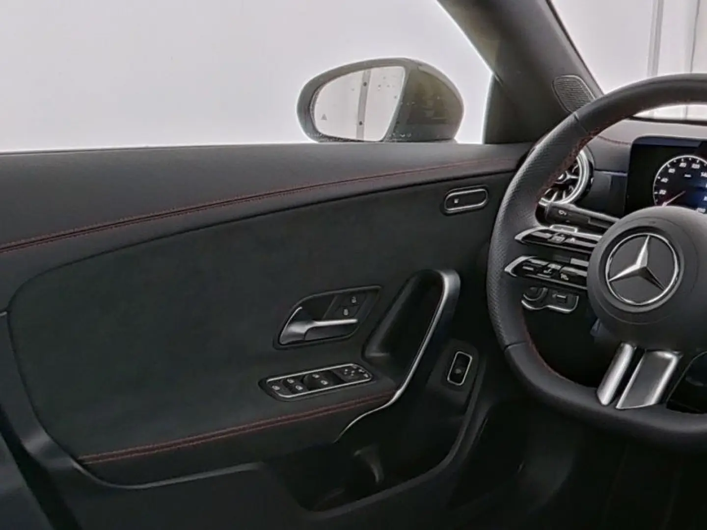 MERCEDES BENZ CLA200 AMG *Pano*Night*MultiBeam*360*LEASING