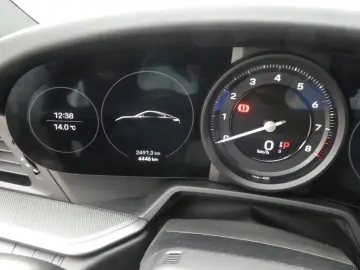 911/992 Carrera