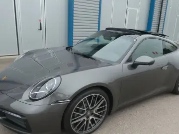 911/992 Carrera