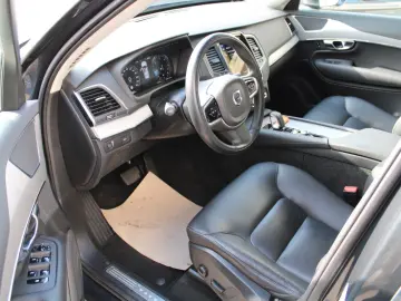 XC90