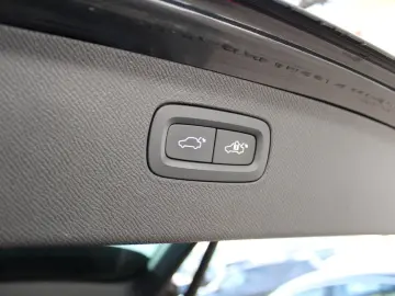 XC90