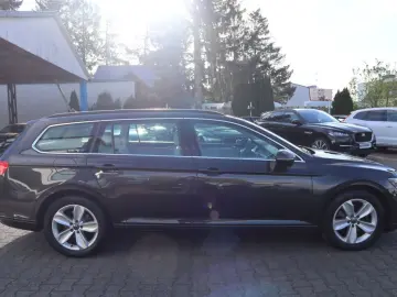 Passat Variant 2.0 TDI SCR DSG Business|LEDER|