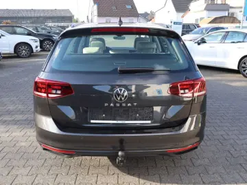 Passat Variant 2.0 TDI SCR DSG Business|LEDER|