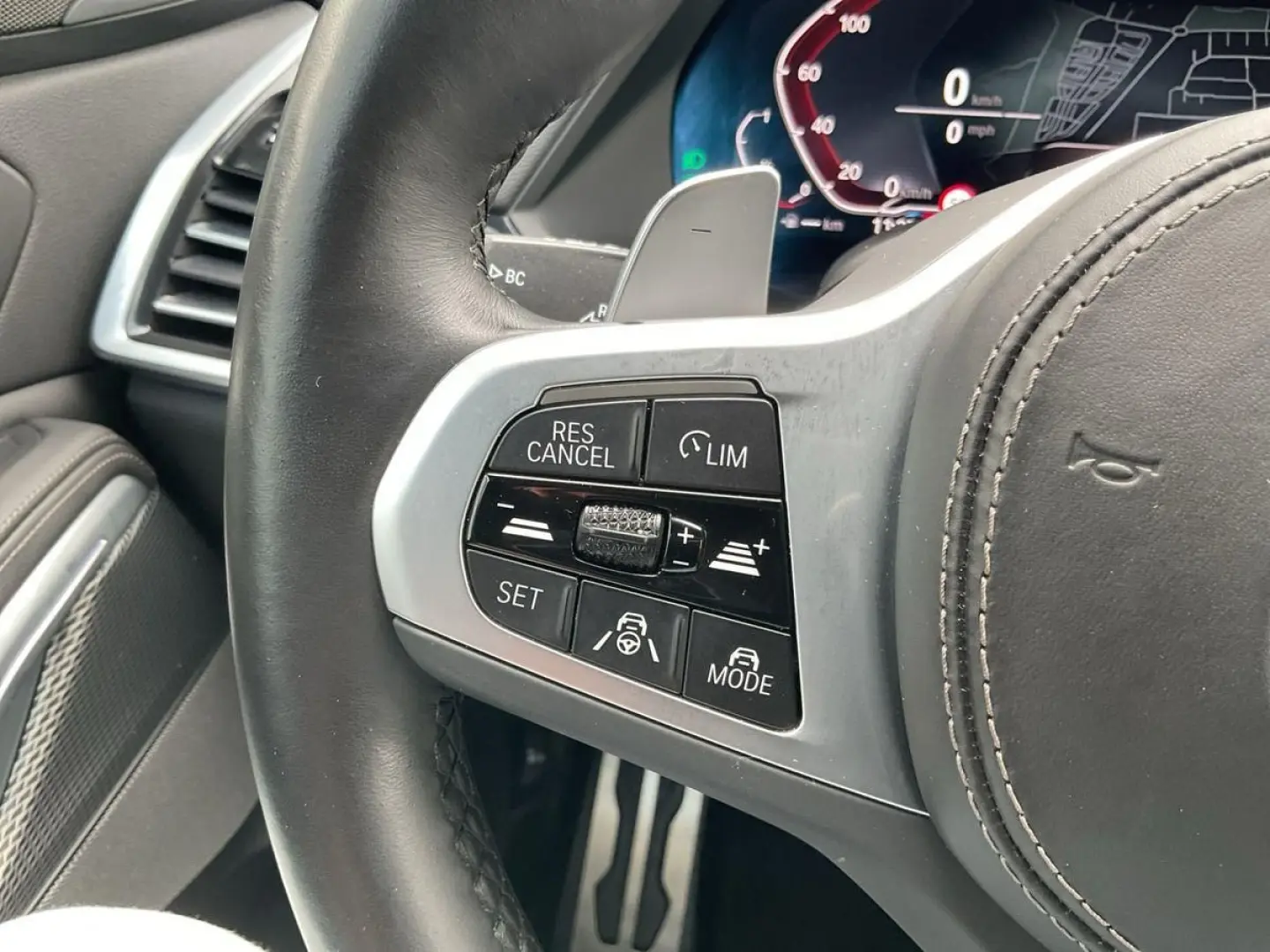 X6 xDRIVE 30d M-SPORTPAKET+PANO+StHZ+LASER+AHK+A