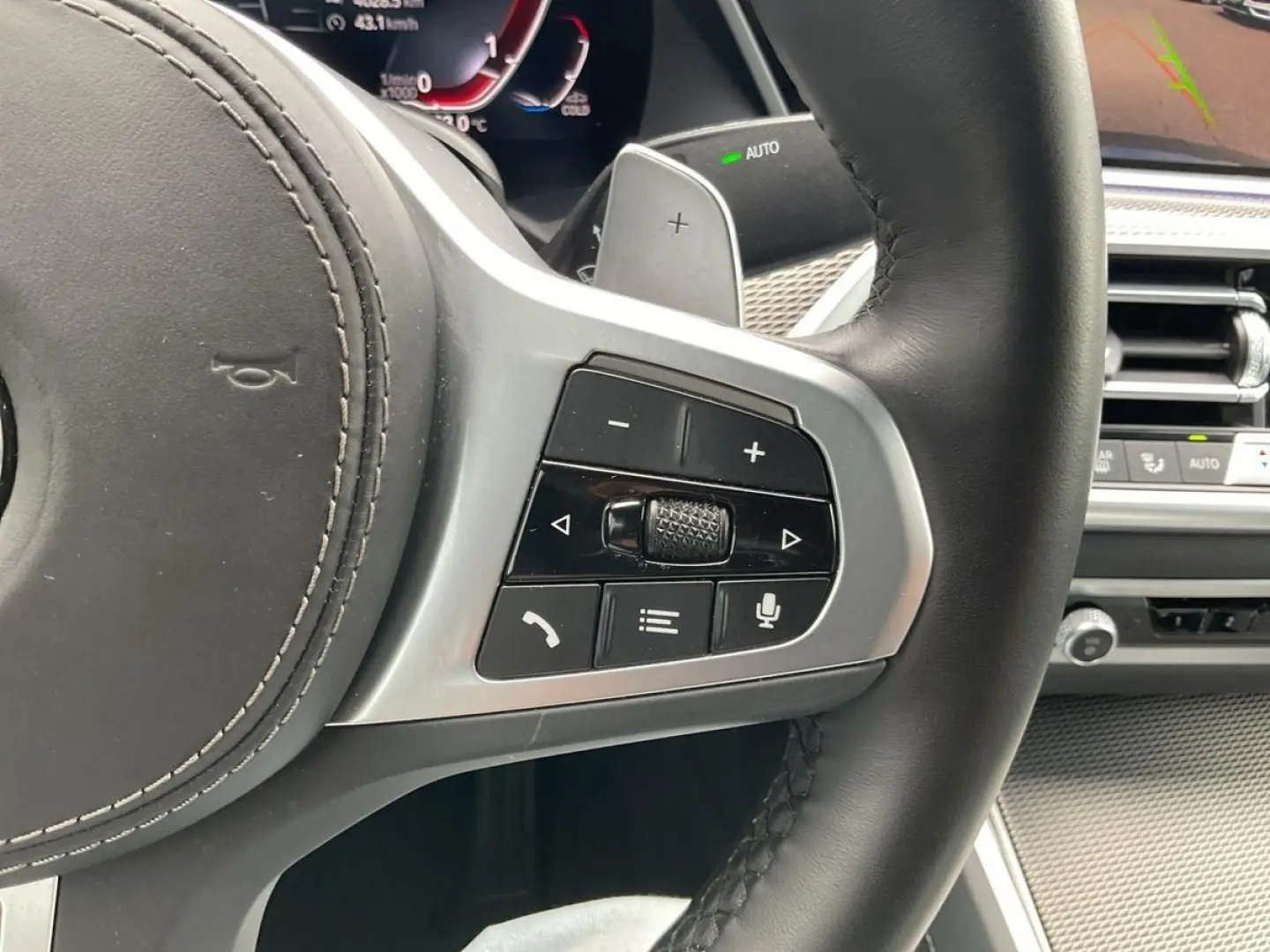 X6 xDRIVE 30d M-SPORTPAKET+PANO+StHZ+LASER+AHK+A