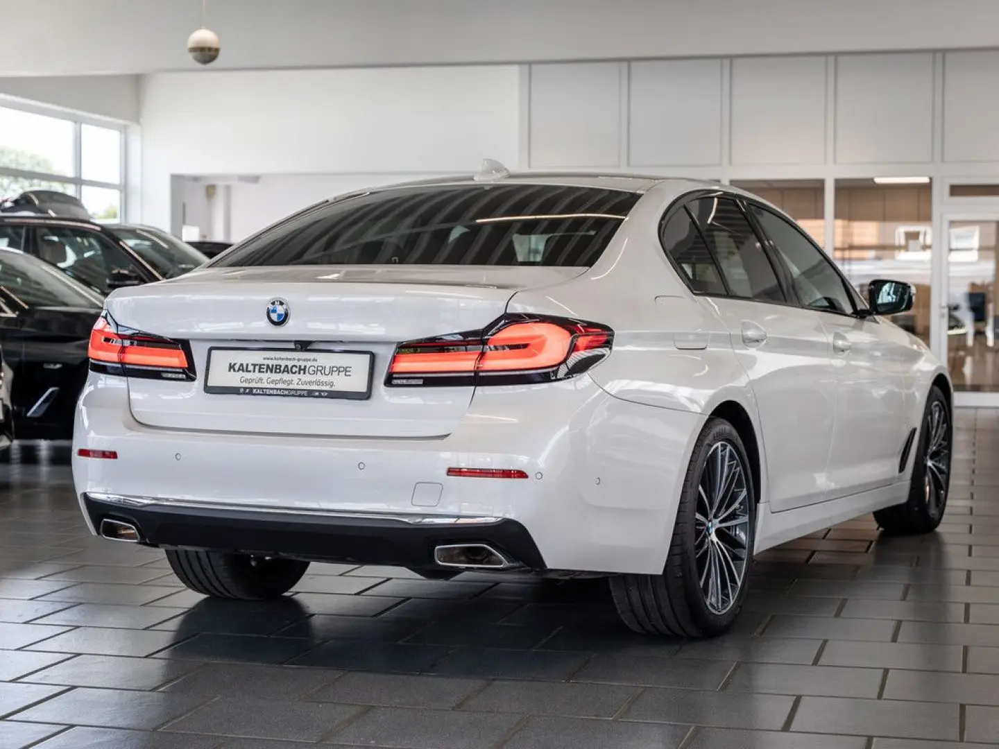 520d xDrive Luxury Line FACEL. HUD LASER LED H/K