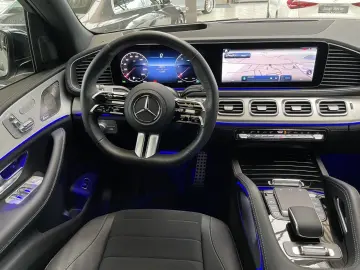 GLE 450 d 4MATIC AMG Night Pano HUD AHK Standhzg