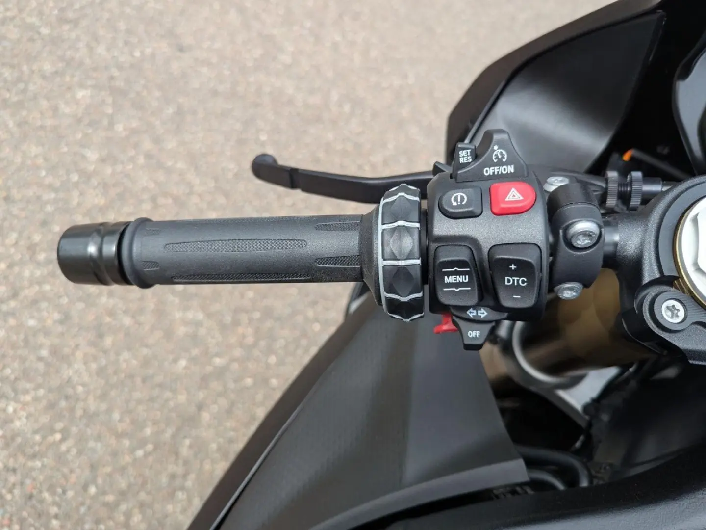 S 1000 RR Race-/Dynamik-Paket DDC LED Heizgriffe