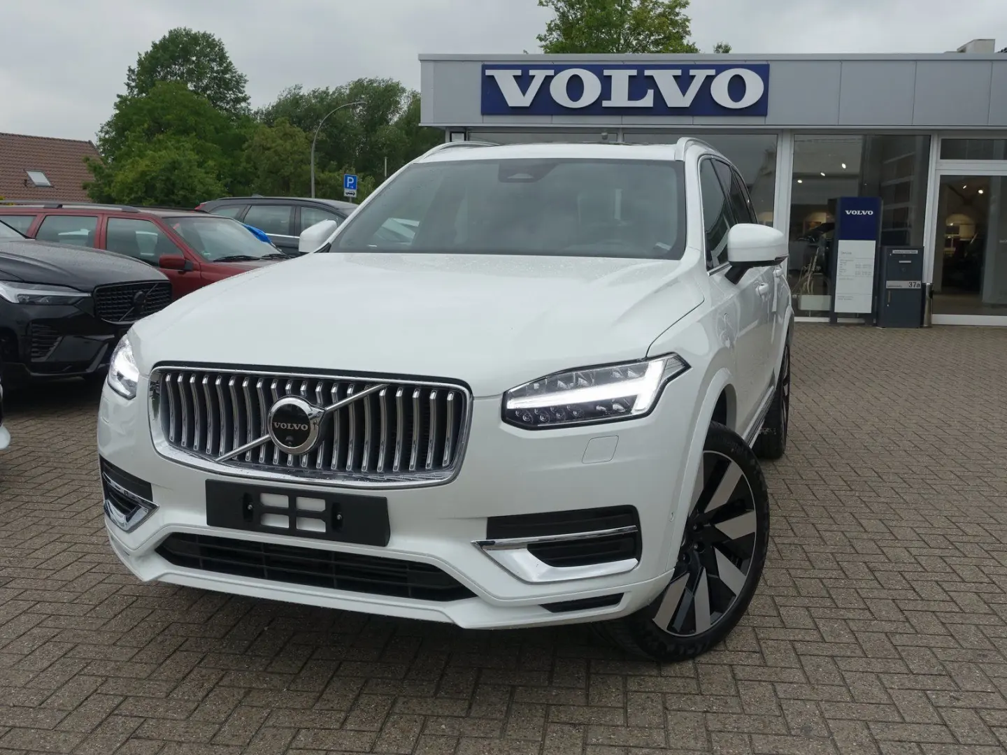 XC90 Recharge Plus T8 AWD/360°/Pano/H&K/BLIS