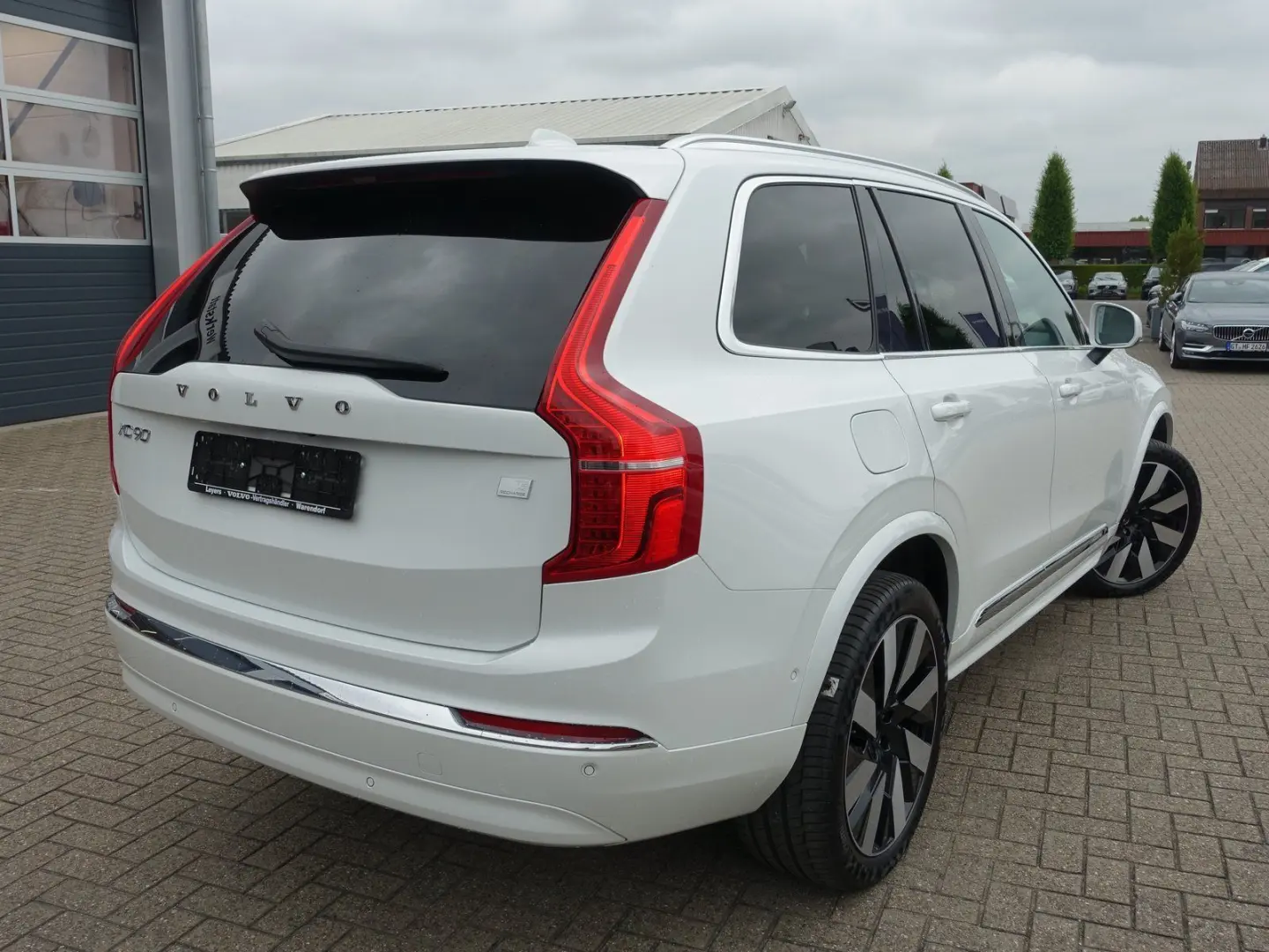 XC90 Recharge Plus T8 AWD/360°/Pano/H&K/BLIS