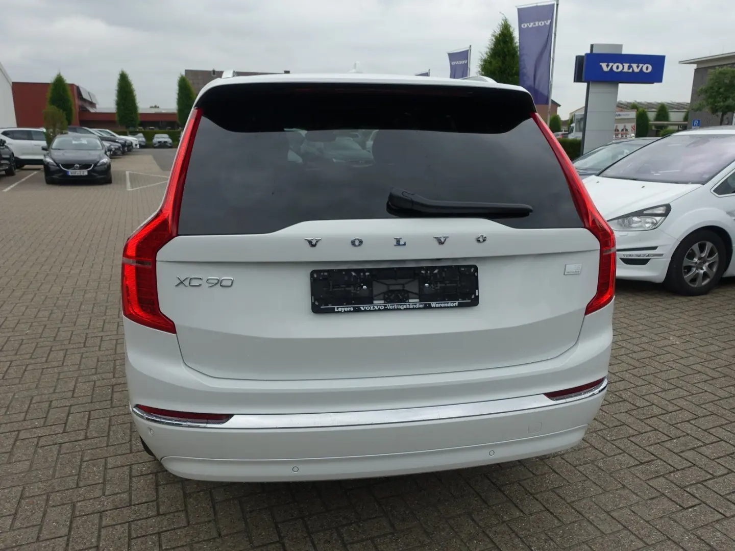 XC90 Recharge Plus T8 AWD/360°/Pano/H&K/BLIS