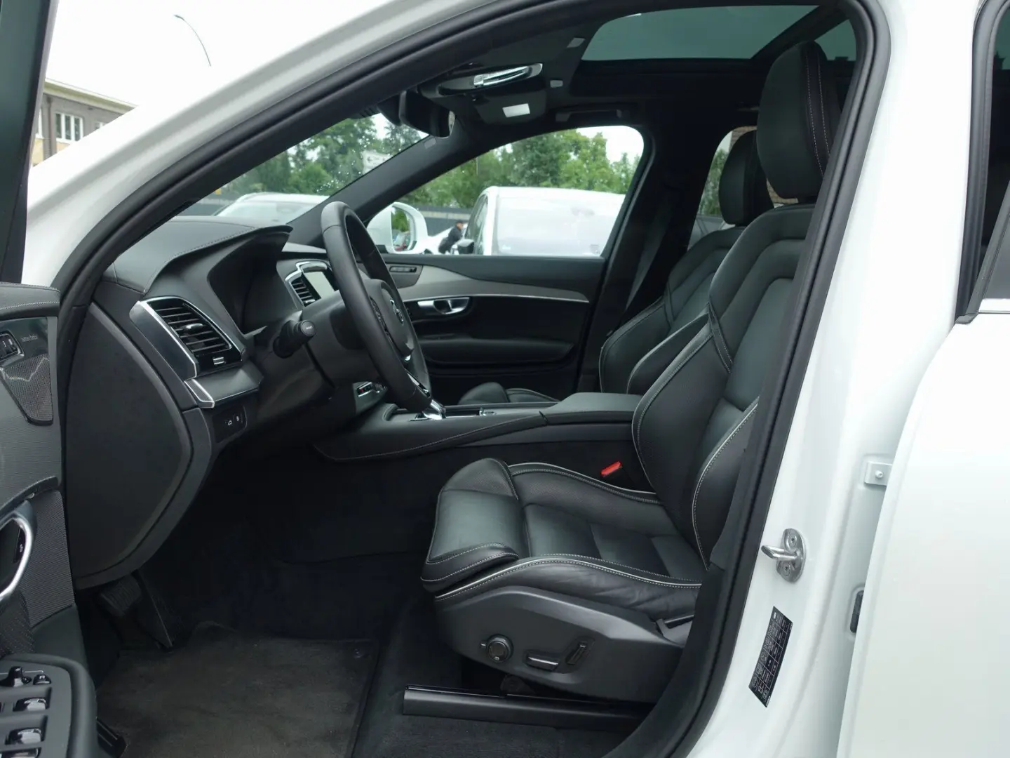 XC90 Recharge Plus T8 AWD/360°/Pano/H&K/BLIS