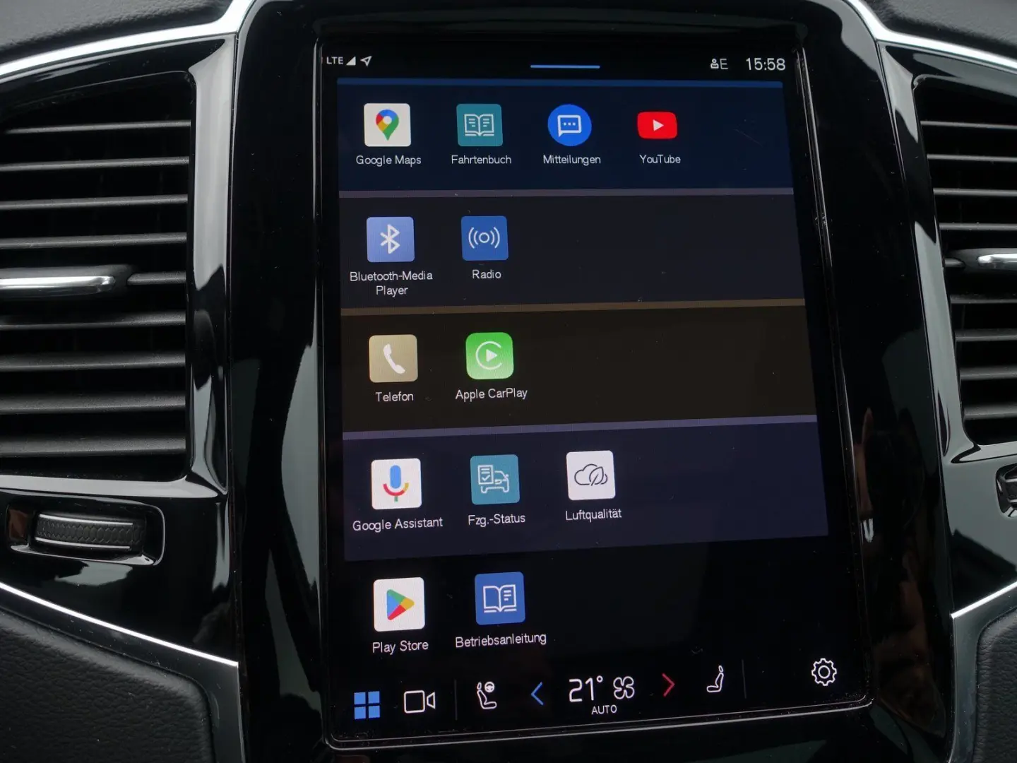 XC90 Recharge Plus T8 AWD/360°/Pano/H&K/BLIS