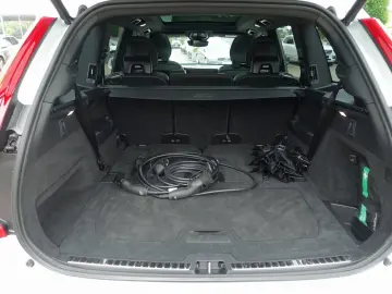 XC90 Recharge Plus T8 AWD/360°/Pano/H&K/BLIS