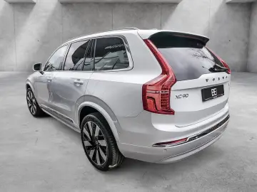 XC90 2.0 Plus Bright Recharge Plug-In Hybrid AWD