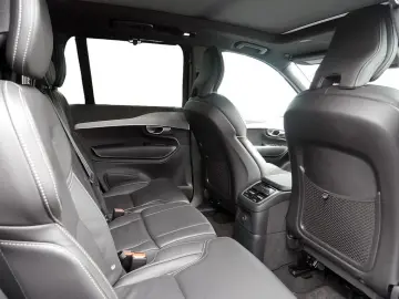 XC90 2.0 Plus Bright Recharge Plug-In Hybrid AWD