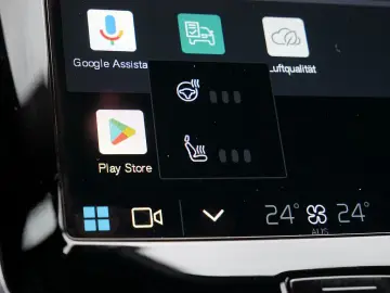 XC90 2.0 Plus Bright Recharge Plug-In Hybrid AWD