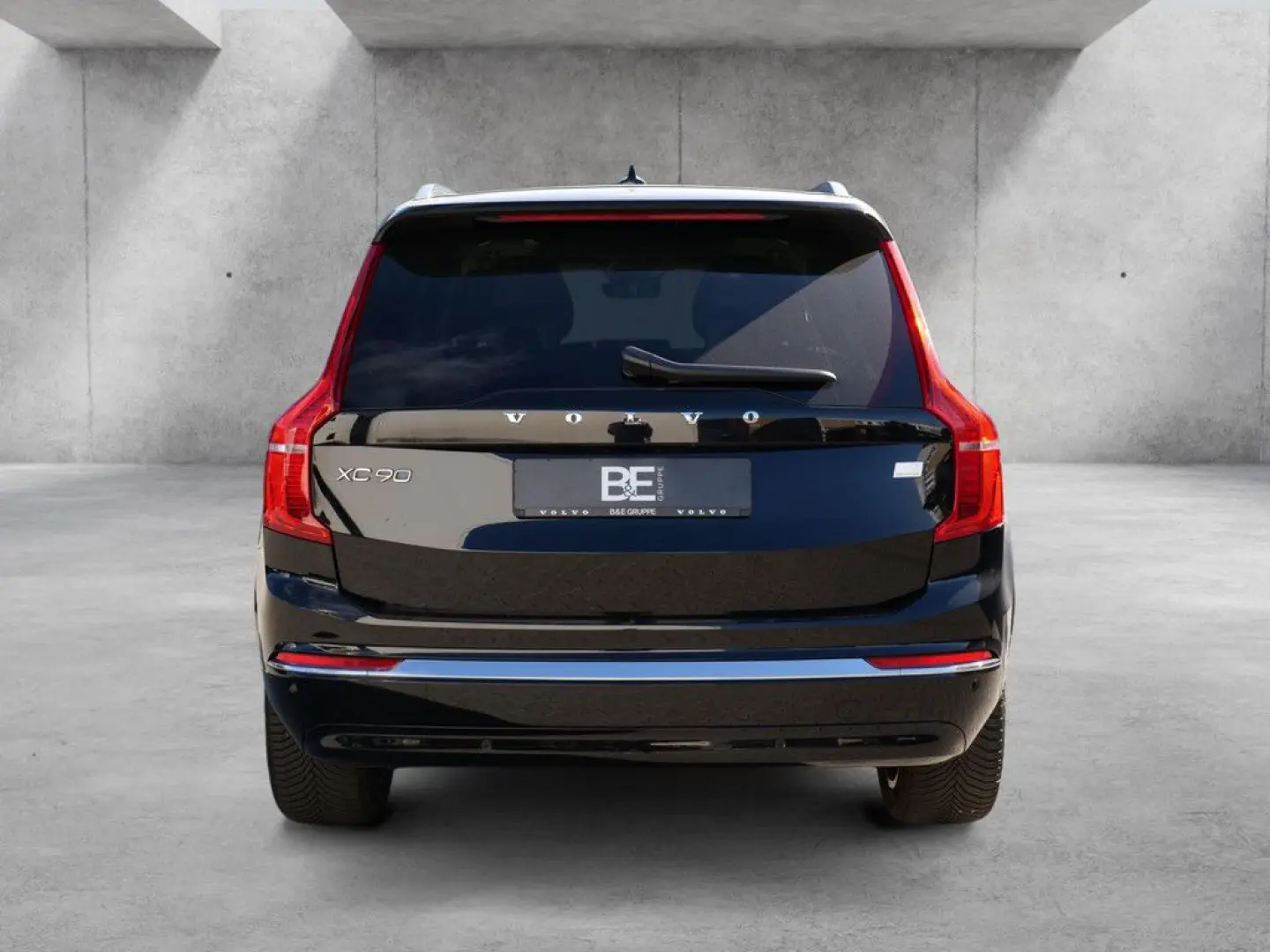 XC90 T8 Plus Bright Recharge Plug-In Hybrid AWD