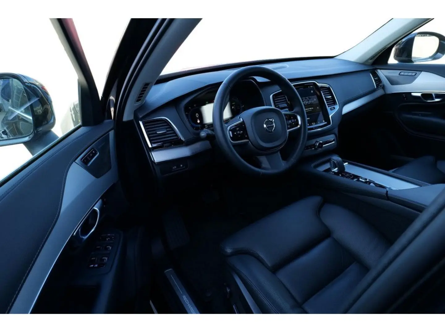 XC90 T8 Plus Bright Recharge Plug-In Hybrid AWD