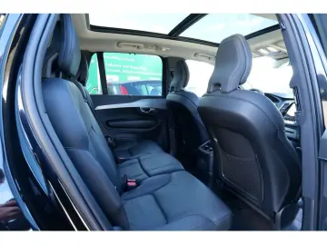 XC90 T8 Plus Bright Recharge Plug-In Hybrid AWD