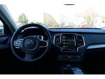 XC90 T8 Plus Bright Recharge Plug-In Hybrid AWD