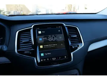 XC90 T8 Plus Bright Recharge Plug-In Hybrid AWD