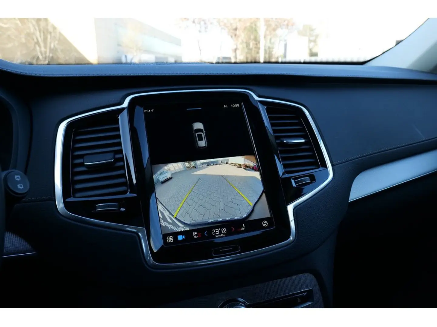 XC90 T8 Plus Bright Recharge Plug-In Hybrid AWD