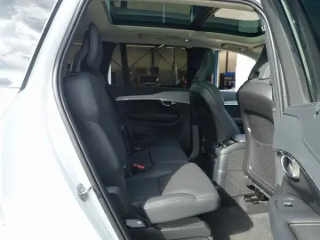 XC90 Recharge Ultimate T8 AWD/Pano/360°/H&K/BLIS