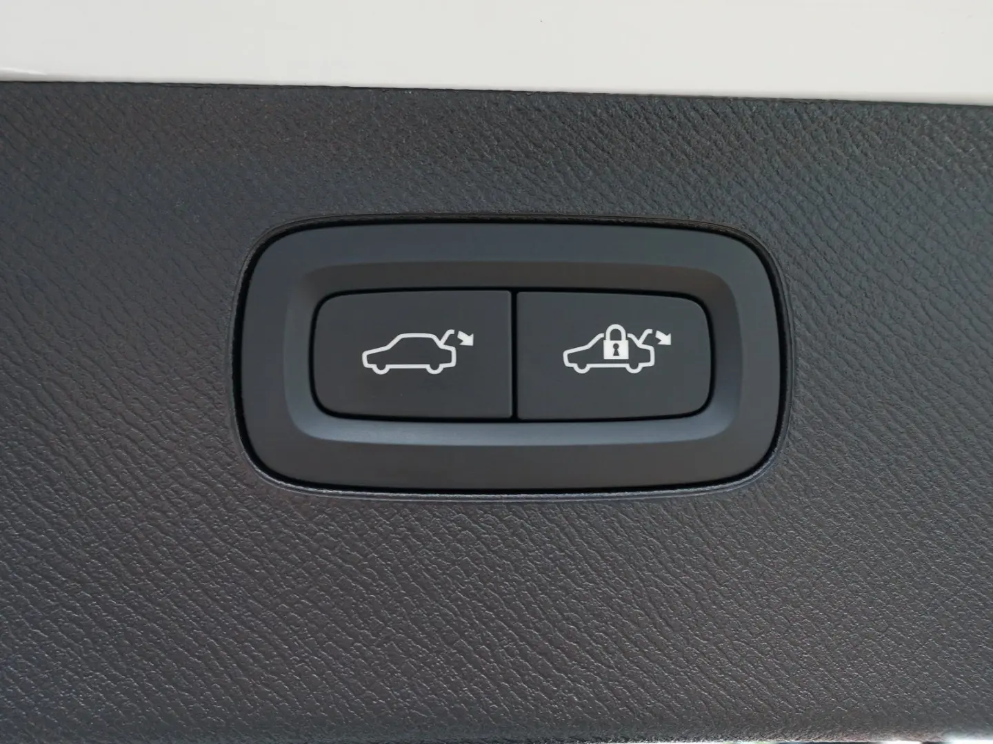 XC90 Recharge Ultimate T8 AWD/Pano/360°/H&K/BLIS