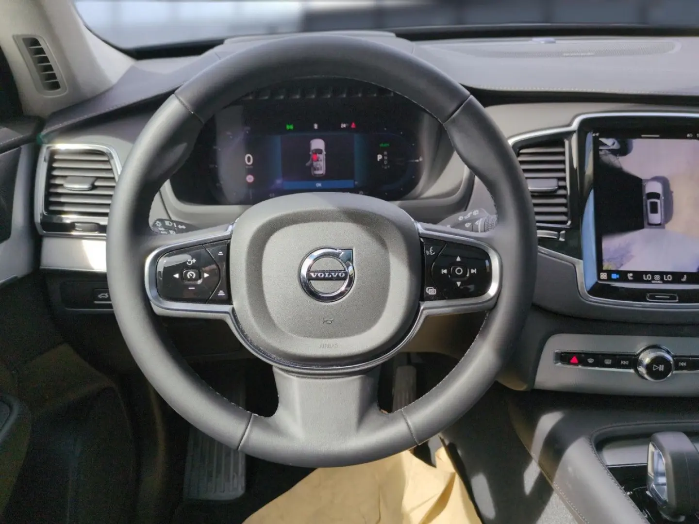 XC90 T8 Recharge Ultra Bright Plug-In Hybrid AWD
