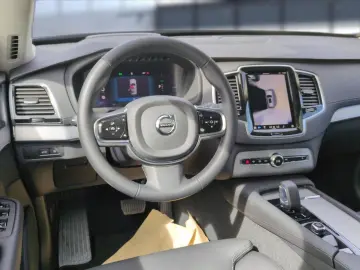 XC90 T8 Recharge Ultra Bright Plug-In Hybrid AWD