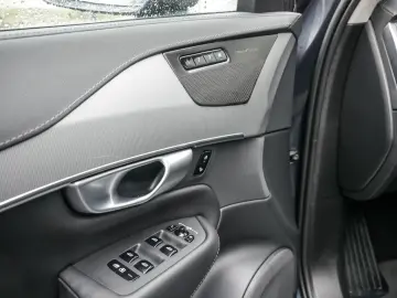 XC90 2.0 Ultimate Bright Recharge Plug-In Hybrid