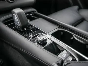 XC90 2.0 Ultimate Bright Recharge Plug-In Hybrid