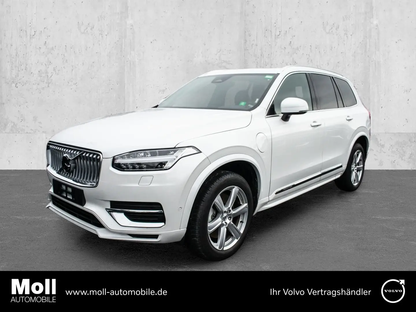 XC90 Plus Bright Recharge Plug-In Hybrid AWD T8 
