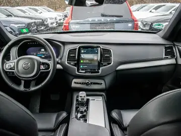 XC90 Plus Bright Recharge Plug-In Hybrid AWD T8 