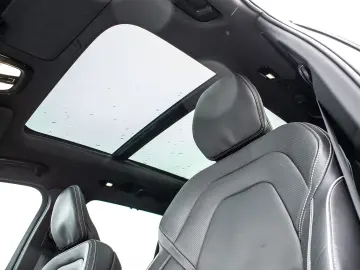 XC90 Plus Bright Recharge Plug-In Hybrid AWD T8 