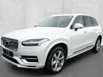 XC90 Plus Bright Recharge Plug-In Hybrid AWD T8