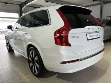 XC90 T8 Ultimate Bright Recharge AWD UPE103K B&W
