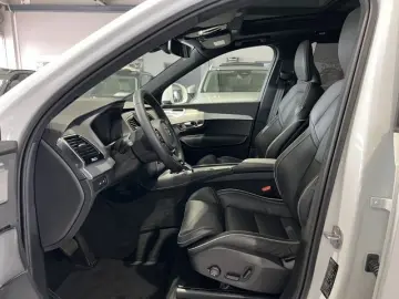XC90 T8 Ultimate Bright Recharge AWD UPE103K B&W