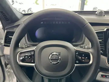 XC90 T8 Ultimate Bright Recharge AWD UPE103K B&W