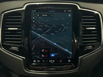 XC90 T8 Ultimate Bright Recharge AWD UPE103K B&W