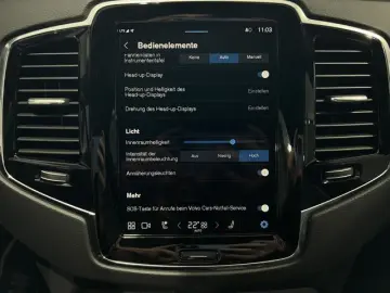 XC90 T8 Ultimate Bright Recharge AWD UPE103K B&W