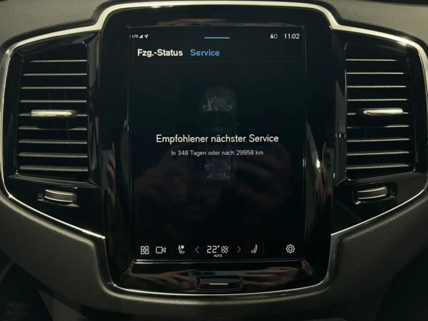 XC90 T8 Ultimate Bright Recharge AWD UPE103K B&W