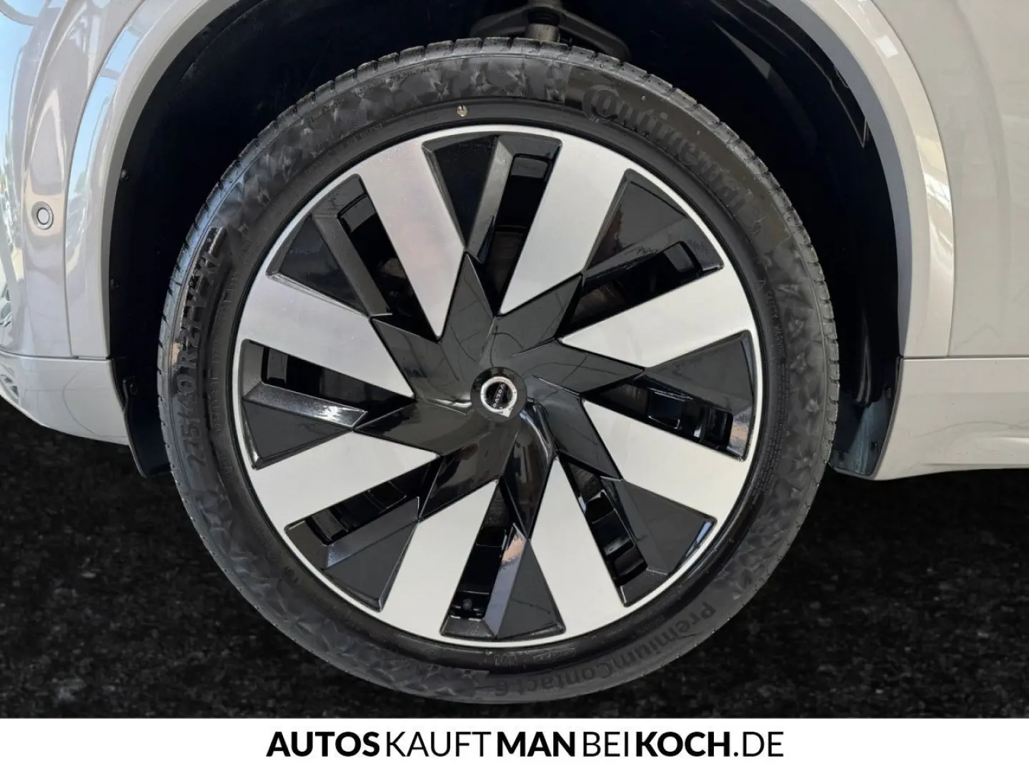 XC90 T8 Plug-In AWD Plus ACC BLIS PANO HUD 360