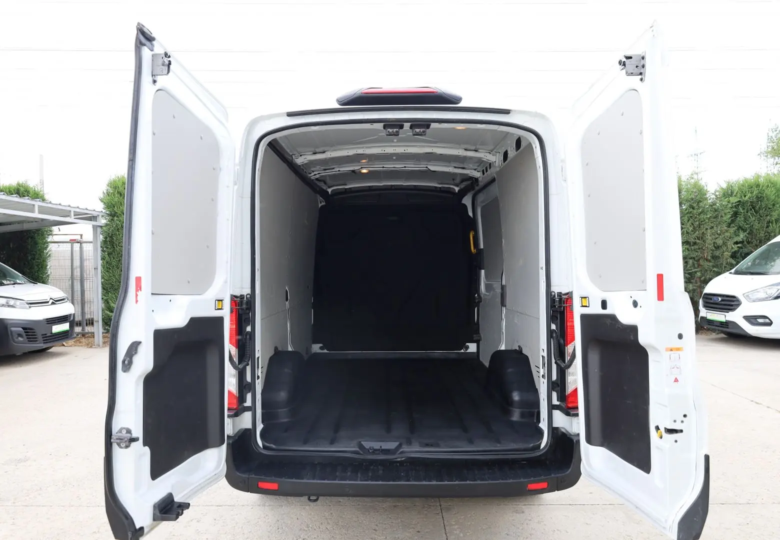 Ford Transit L2H2 2.0 130CP